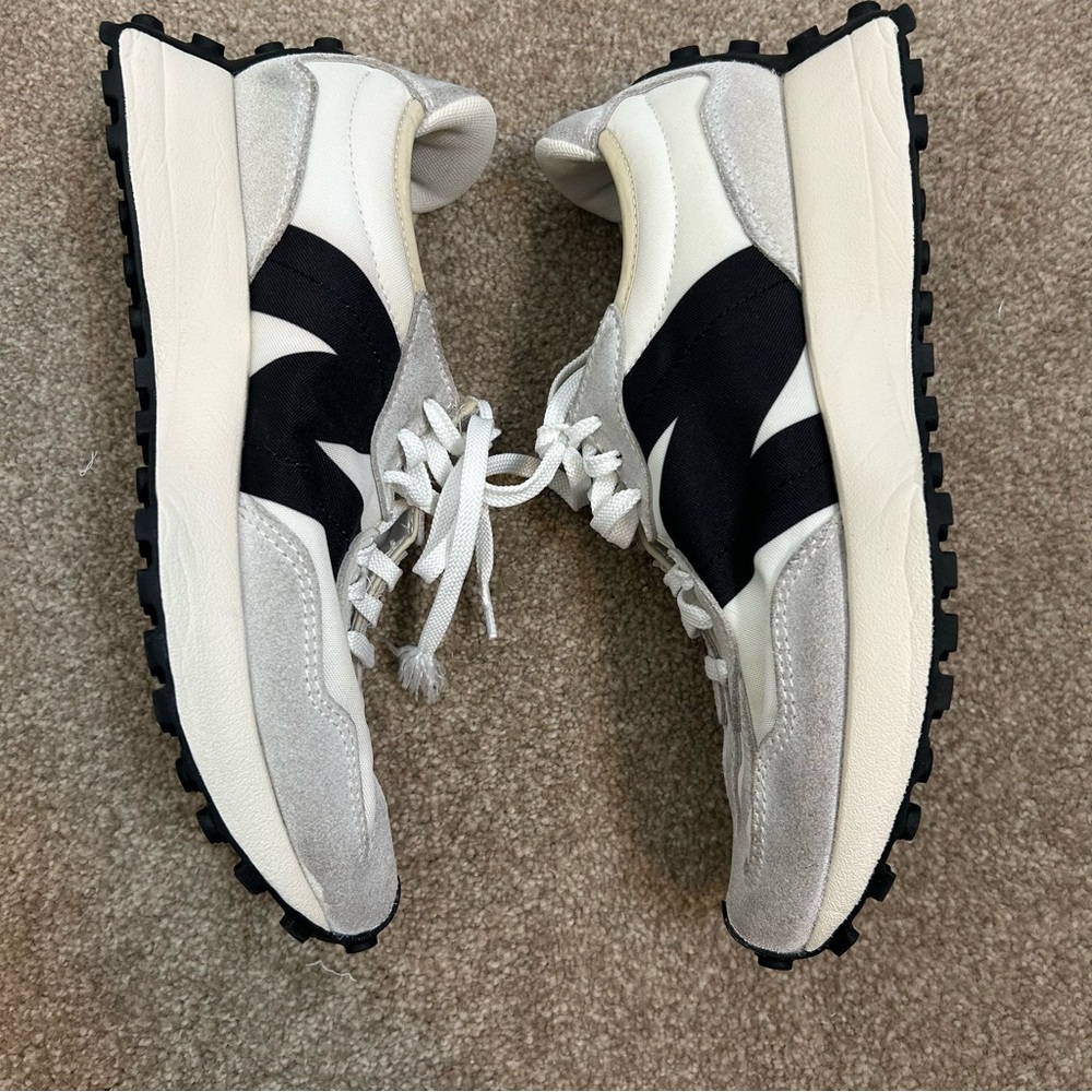New Balance 327 women’s size 8 - Picture 4 of 13